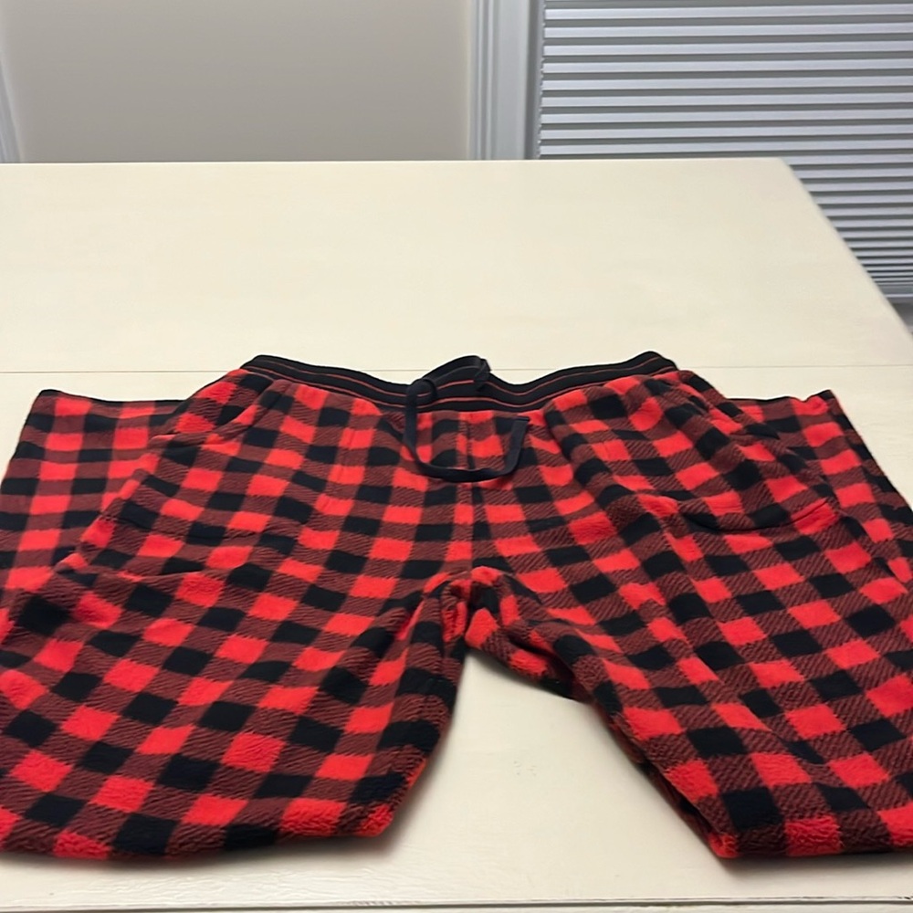 Like new fleece cuddl duds lounge pants, size medium